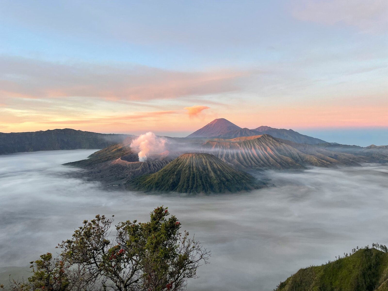 Paket Wisata BROMO-MALANG 4D1N (STARTING JAKARTA)